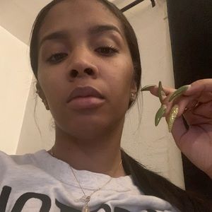 Meet your Posher, Monica